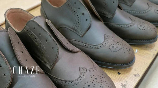 Sapatos de couro ou sintéticos: diferenças reais no uso diário